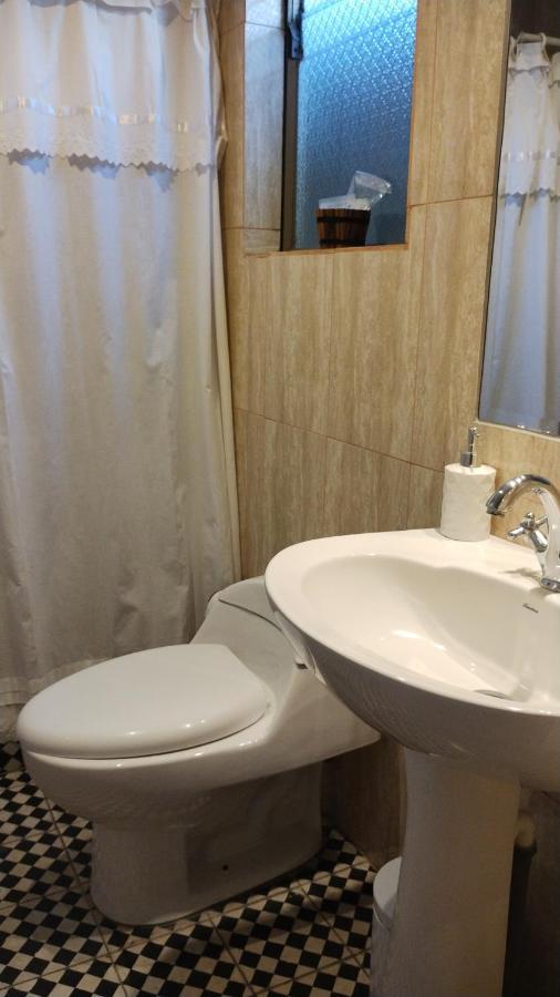 Hostal Petit Verdot Санта-Крус Экстерьер фото
