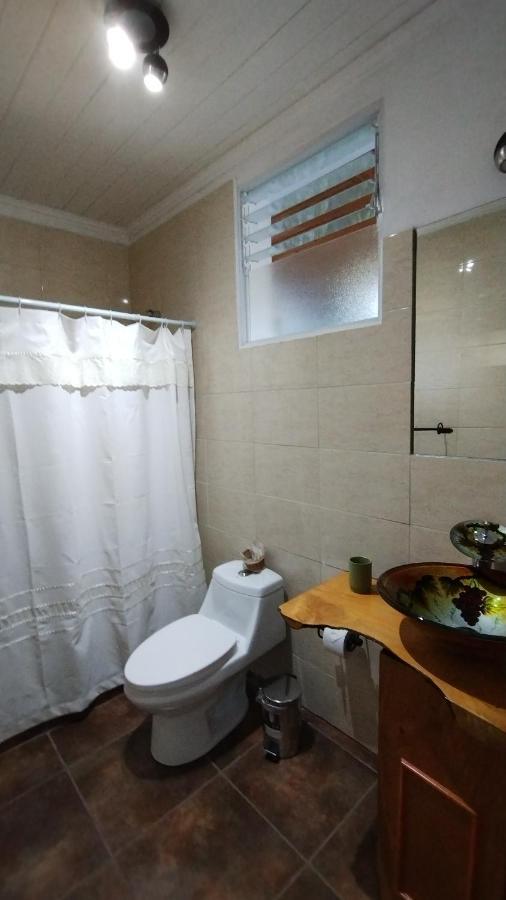 Hostal Petit Verdot Санта-Крус Номер фото